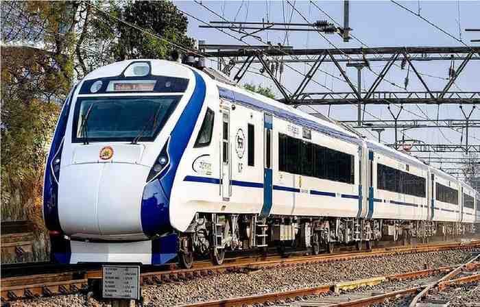 Vande Bharat Train : देश की पहली वंदे भारत स्लीपर ट्रेन के रूट का हुआ आधिकारिक ऐलान