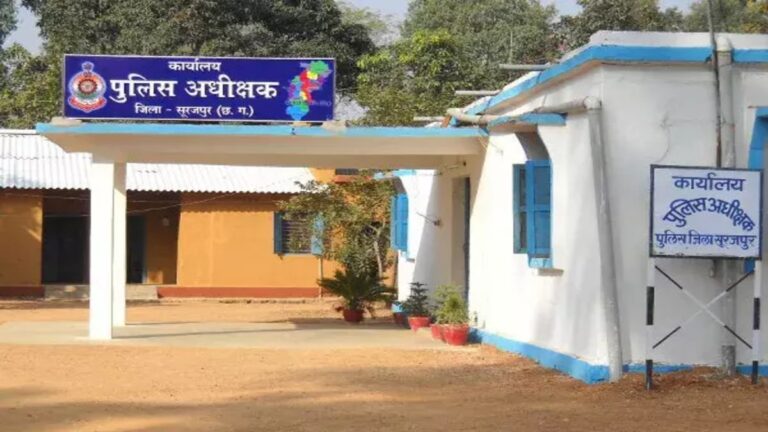 CG BREAKING : सूरजपुर में ब्रेड फैक्ट्री पर छापा, 4 नाबालिगों समेत 8 लोग हिरासत में