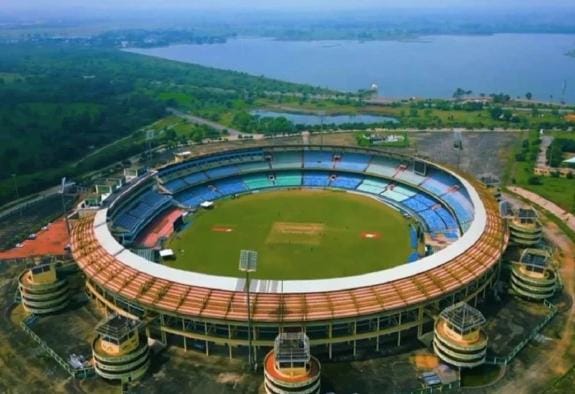 NGT ने 3 अंतरराष्ट्रीय क्रिकेट स्टेडियमों में खेल गतिविधियों पर लगाई अंतरिम रोक,रायपुर भी शामिल…